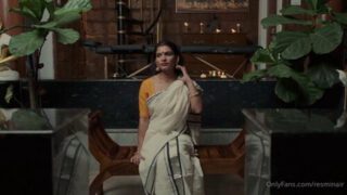 Onlyfans @resminair – Resmi R Nair A Relax Massage Video HD